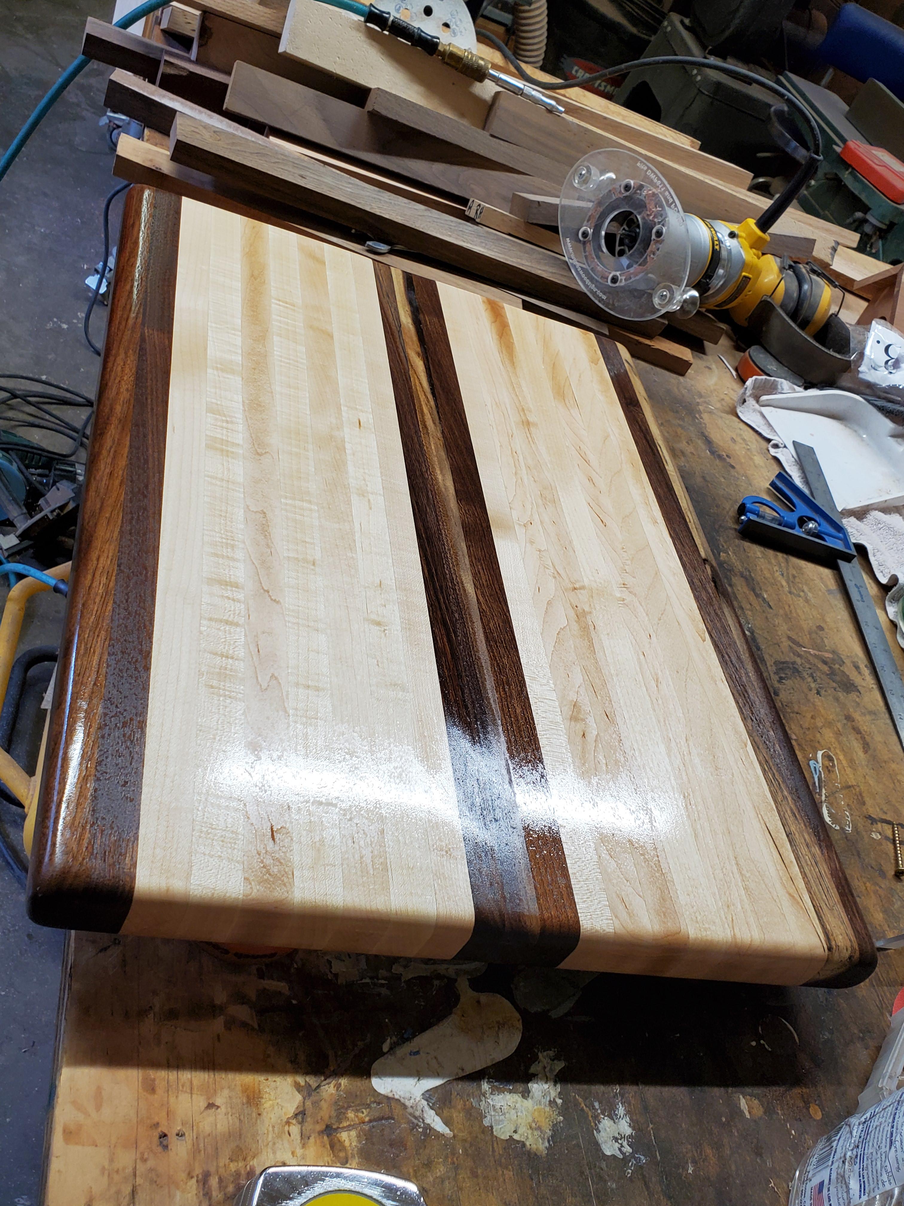 Walnut and hard maple heavy duty cutting board.