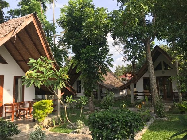bukit lawang guest house villa paradise
